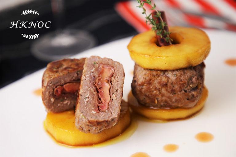 煎漢堡扒釀鴨肝配甜醋燉蘋果