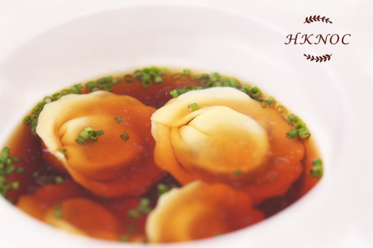 牛尾清湯配牛肝菌雲吞