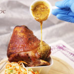 烤鹹豬手配芥末蜜糖汁及椰菜沙律