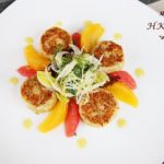 香煎蟹餅配香草橘子沙律