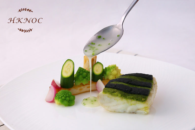 焗雙色香草酥配石斑魚柳