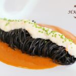 墨魚汁麵條配香茅蟹肉奶油汁