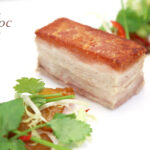 杜洛克豬腩肉配薑味鳳梨醬