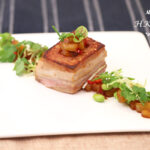 杜洛克豬腩肉配薑味鳳梨醬