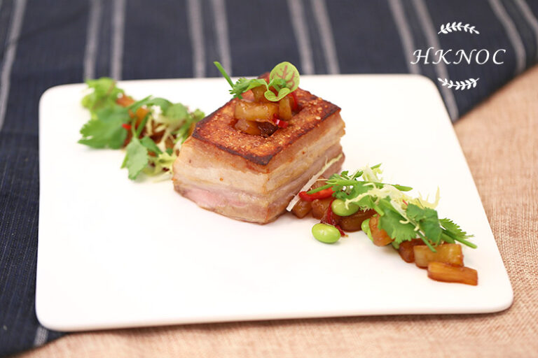 杜洛克豬腩肉配薑味鳳梨醬