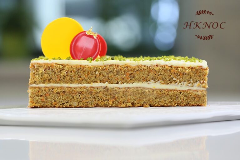 傳統果仁甘筍蛋糕配橙香忌廉芝士醬