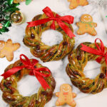 開心果蔓越莓布里歐花環配傳統聖誕薑餅人