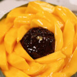 芒果椰汁黑糯米蛋糕