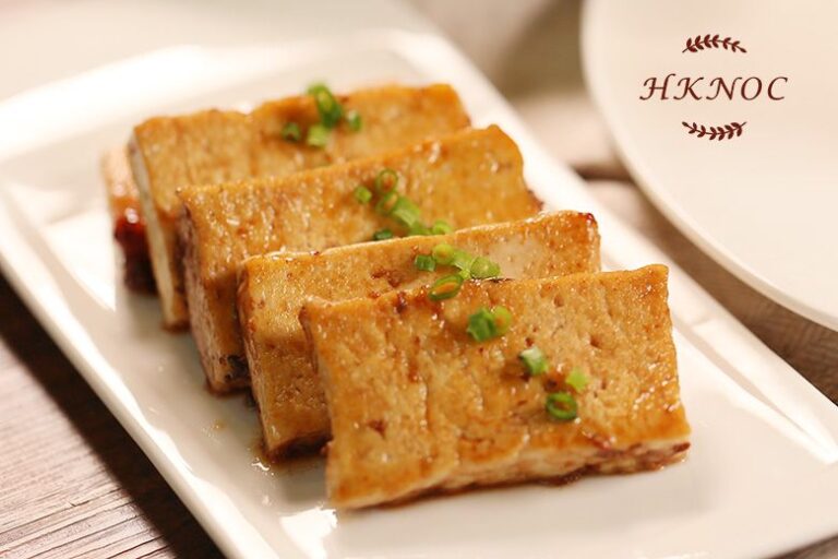 酒香桂花烤雞配蛋白魚鬆炒飯