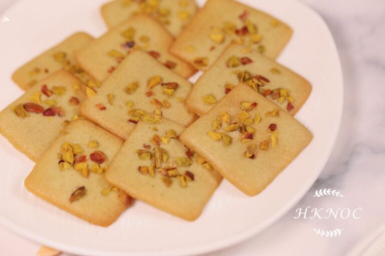 三重開心果戚風蛋糕配開心果瓦片