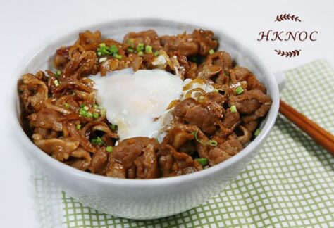 醬汁西班牙豚肉配芝麻香飯配溫泉蛋