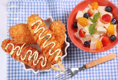 韓式拉絲芝士熱狗腸配水果沙律